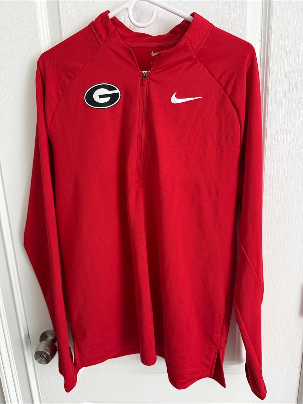 Nike Red Georgia Bulldogs Half-Zip Pullover with White Swoosh